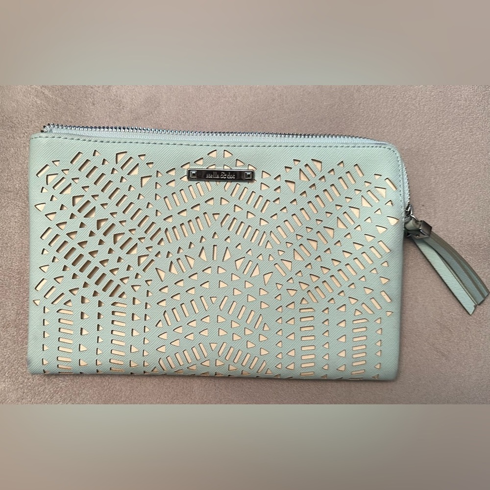 🔥Host Pick🔥 Stella & Dot Perforated Double Clutch NWOT